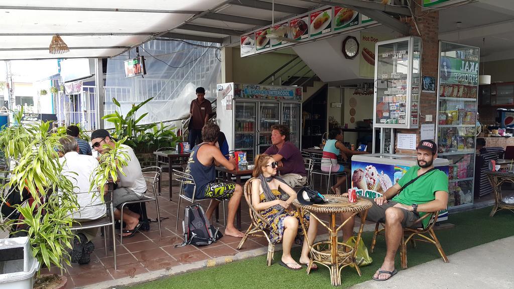 Sakal Guesthouse Restaurant & Bar Σίχανουκβιλ Εξωτερικό φωτογραφία