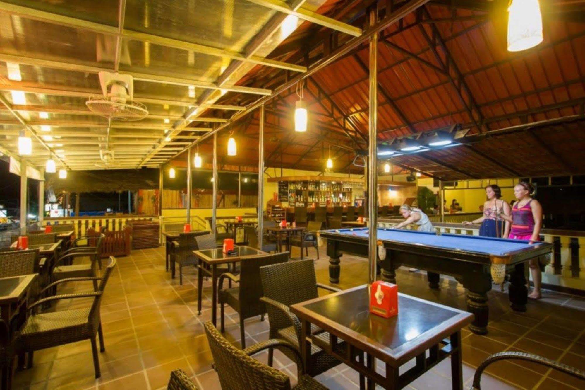 Sakal Guesthouse Restaurant & Bar Σίχανουκβιλ Εξωτερικό φωτογραφία